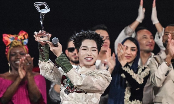 Thủ tướng gửi thư biểu dương thành tích xuất sắc của ca sỹ Đức Phúc tại Cuộc thi Âm nhạc quốc tế Intervision 2025